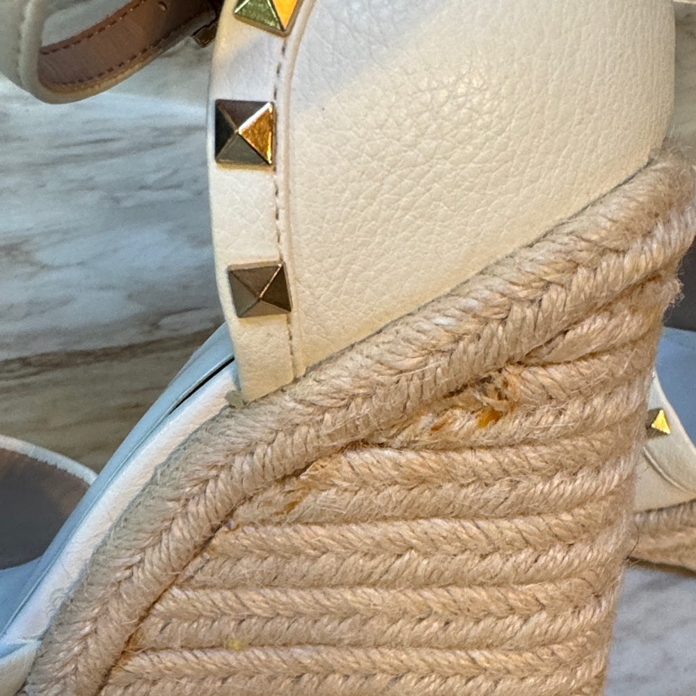 Mix No. 6 Beige Wedges with Gold Accents - Picture 7 of 10